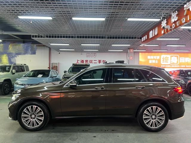 Mercedes-Benz GLC 2016 GLC 260 4MATIC Dynamic exterior photo 3 Mercedes-Benz GLC 2016 GLC 260 4MATIC Dynamic exterior photo 3