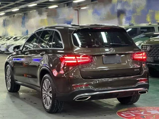Mercedes-Benz GLC 2016 GLC 260 4MATIC Dynamic exterior photo 7 Mercedes-Benz GLC 2016 GLC 260 4MATIC Dynamic exterior photo 7