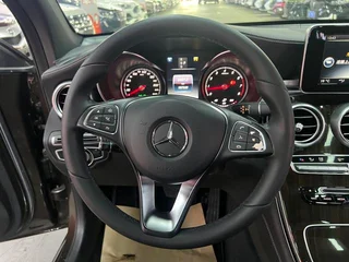 Mercedes-Benz GLC 2016 GLC 260 4MATIC Dynamic interior photo 13 Mercedes-Benz GLC 2016 GLC 260 4MATIC Dynamic interior photo 13