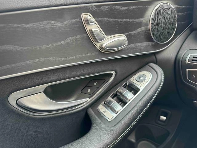 Mercedes-Benz C-Class 2021 C 200 L Edición deportiva de moda interior foto 18 Mercedes-Benz C-Class 2021 C 200 L Edición deportiva de moda interior foto 18
