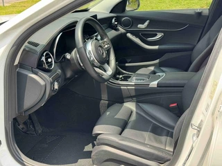 Mercedes-Benz C-Class 2021 C 200 L Edición deportiva de moda interior foto 19 Mercedes-Benz C-Class 2021 C 200 L Edición deportiva de moda interior foto 19