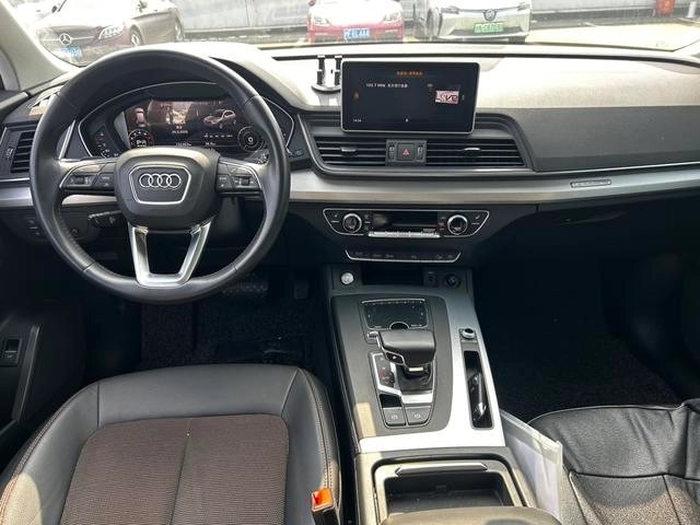 Audi Q5L 2018 40 TFSI Rongxiang Fashion Type country VI interior photo 7 Audi Q5L 2018 40 TFSI Rongxiang Fashion Type country VI interior photo 7