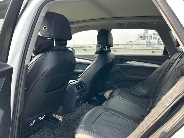 Audi Q5L 2018 40 TFSI Rongxiang Fashion Type country VI interior photo 8 Audi Q5L 2018 40 TFSI Rongxiang Fashion Type country VI interior photo 8