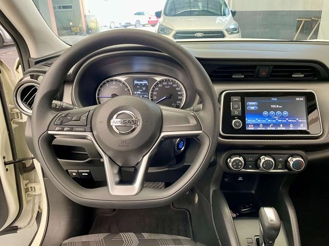 Nissan Kicks 2020 1.5L CVT Version cool intérieur photo 12