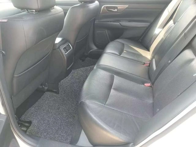 Nissan Teana 2013 2.5L XL Versión líder interior foto 8 Nissan Teana 2013 2.5L XL Versión líder interior foto 8