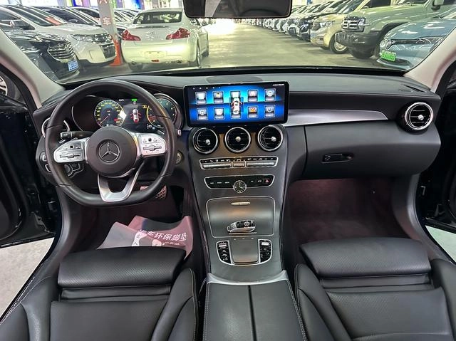 Mercedes-Benz C- Class 2021 C 260 L Sports Star Yao Zhen Tibetan Edition interior photo 12 Mercedes-Benz C- Class 2021 C 260 L Sports Star Yao Zhen Tibetan Edition interior photo 12