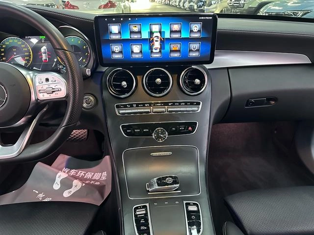 Mercedes-Benz C- Class 2021 C 260 L Sports Star Yao Zhen Tibetan Edition interior photo 14 Mercedes-Benz C- Class 2021 C 260 L Sports Star Yao Zhen Tibetan Edition interior photo 14