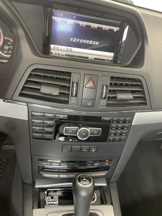 Mercedes-Benz E-Class (Imported) 2012 E 260 CGI Coupe interior photo 12 Mercedes-Benz E-Class (Imported) 2012 E 260 CGI Coupe interior photo 12
