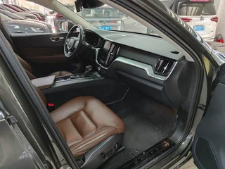 Volvo XC60 2019 T5 Version Smart Yi à quatre roues motrices Pays VI extérieur photo 7 Volvo XC60 2019 T5 Version Smart Yi à quatre roues motrices Pays VI extérieur photo 7