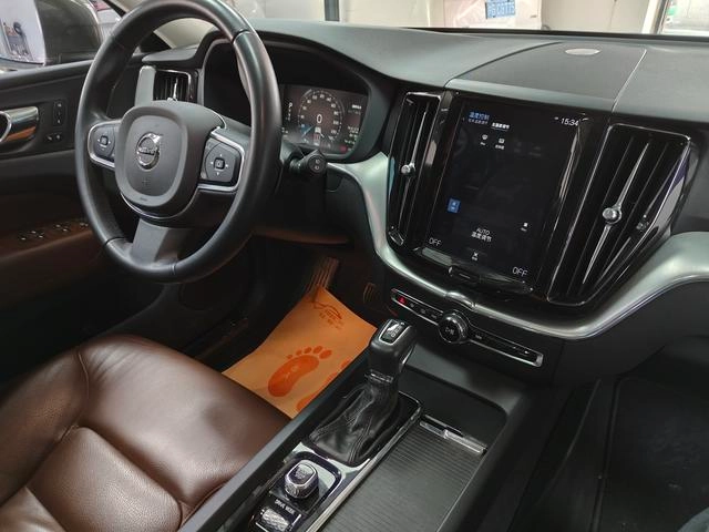 Volvo XC60 2019 T5 Version Smart Yi à quatre roues motrices Pays VI extérieur photo 8 Volvo XC60 2019 T5 Version Smart Yi à quatre roues motrices Pays VI extérieur photo 8