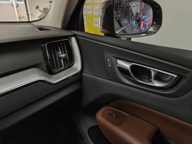Volvo XC60 2019 T5 Version Smart Yi à quatre roues motrices Pays VI intérieur photo 11 Volvo XC60 2019 T5 Version Smart Yi à quatre roues motrices Pays VI intérieur photo 11