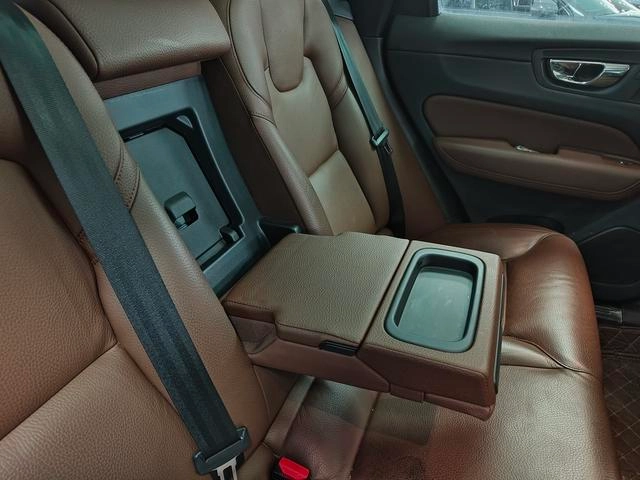 Volvo XC60 2019 T5 Version Smart Yi à quatre roues motrices Pays VI intérieur photo 15 Volvo XC60 2019 T5 Version Smart Yi à quatre roues motrices Pays VI intérieur photo 15