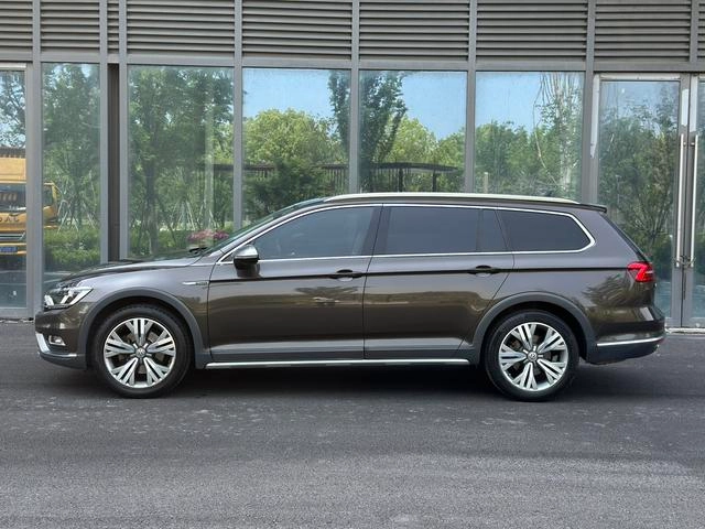 Volkswagen Weilan 2016 380TSI Four-wheel drive extension version exterior photo 4