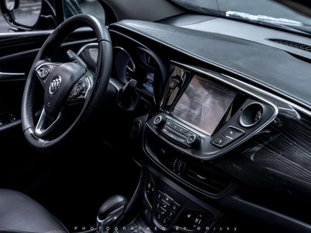 Buick Envision 2018 20T Двухприводная элитная модель экстерьер фото 6 Buick Envision 2018 20T Двухприводная элитная модель экстерьер фото 6