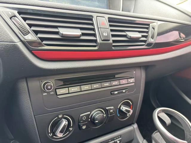 BMW X1 2015 sDrive18i Version améliorée de la mode intérieur photo 7 BMW X1 2015 sDrive18i Version améliorée de la mode intérieur photo 7