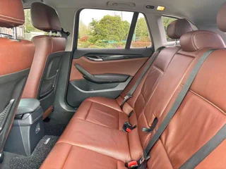 BMW X1 2015 sDrive18i Version améliorée de la mode intérieur photo 8 BMW X1 2015 sDrive18i Version améliorée de la mode intérieur photo 8