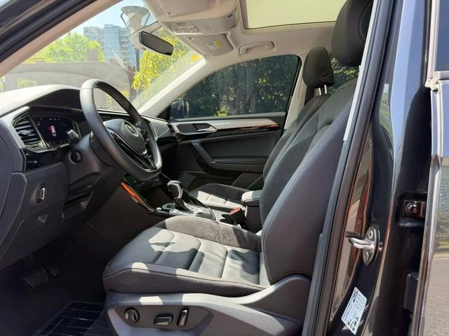 Volkswagen Tayron 2022 330TSI Versión inteligente de lujo con tracción en dos ruedas interior foto 9 Volkswagen Tayron 2022 330TSI Versión inteligente de lujo con tracción en dos ruedas interior foto 9