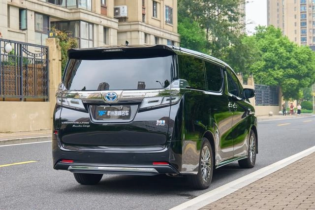 Toyota Vellfire 2021 Crown Dual Power 2.5L HV Ultimate Edition exterior photo 9 Toyota Vellfire 2021 Crown Dual Power 2.5L HV Ultimate Edition exterior photo 9