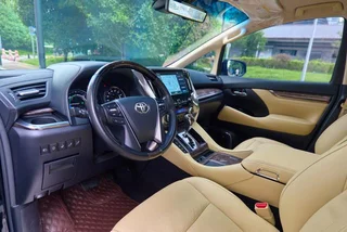Toyota Vellfire 2021 Crown Dual Power 2.5L HV Ultimate Edition interior photo 11 Toyota Vellfire 2021 Crown Dual Power 2.5L HV Ultimate Edition interior photo 11