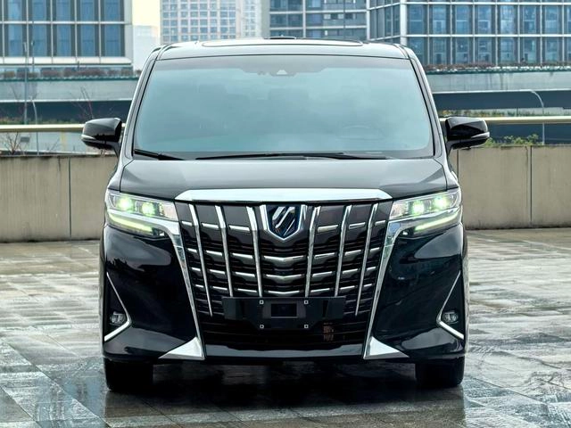 Toyota Alphard 2021 Double moteur 2.5L Version de luxe extérieur photo 2 Toyota Alphard 2021 Double moteur 2.5L Version de luxe extérieur photo 2