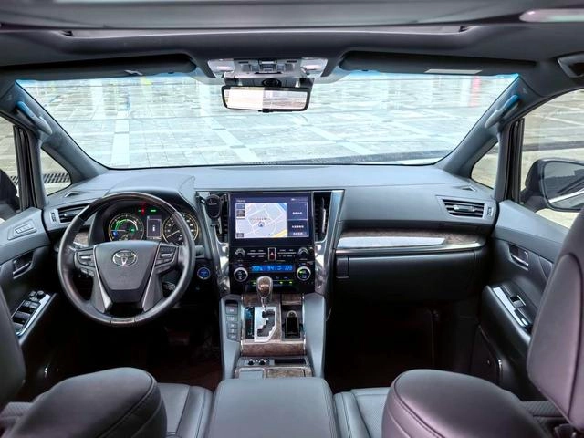 Toyota Alphard 2021 Double moteur 2.5L Version de luxe intérieur photo 13 Toyota Alphard 2021 Double moteur 2.5L Version de luxe intérieur photo 13