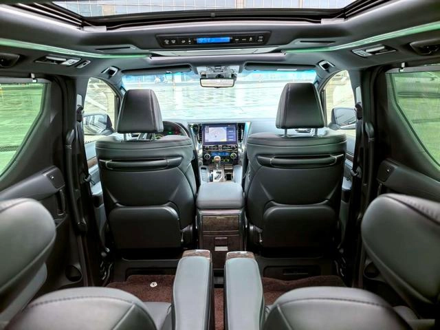 Toyota Alphard 2021 Double moteur 2.5L Version de luxe intérieur photo 19 Toyota Alphard 2021 Double moteur 2.5L Version de luxe intérieur photo 19