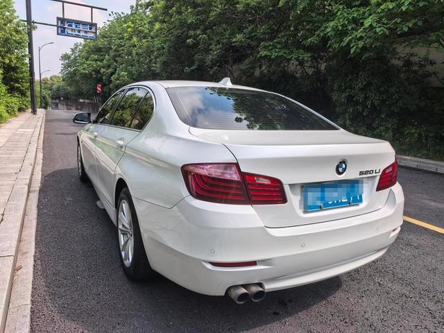 BMW 5 Series 2017 520Li Elegant style interior photo 6 BMW 5 Series 2017 520Li Elegant style interior photo 6