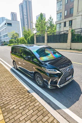 Toyota Vellfire 2021 Crown Doble motor 2.5L HV Edición Suprema exterior foto 10 Toyota Vellfire 2021 Crown Doble motor 2.5L HV Edición Suprema exterior foto 10