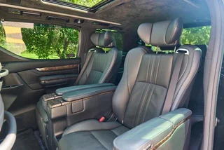 Toyota Vellfire 2021 Crown Doble motor 2.5L HV Edición Suprema interior foto 14 Toyota Vellfire 2021 Crown Doble motor 2.5L HV Edición Suprema interior foto 14