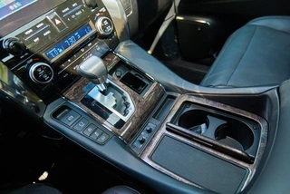 Toyota Vellfire 2021 Crown Doble motor 2.5L HV Edición Suprema interior foto 16 Toyota Vellfire 2021 Crown Doble motor 2.5L HV Edición Suprema interior foto 16