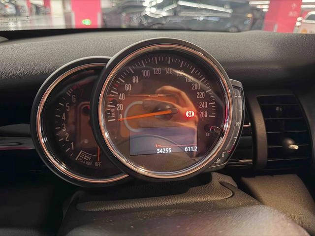 MINI 2019 1.5T COOPER Classic style Five-door version interior photo 15 MINI 2019 1.5T COOPER Classic style Five-door version interior photo 15