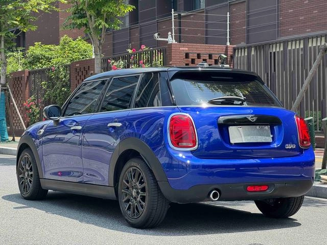 MINI 2019 1.5T COOPER Classic style Five-door version interior photo 16 MINI 2019 1.5T COOPER Classic style Five-door version interior photo 16