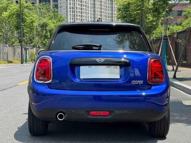 MINI 2019 1.5T COOPER Classic style Five-door version interior photo 17 MINI 2019 1.5T COOPER Classic style Five-door version interior photo 17