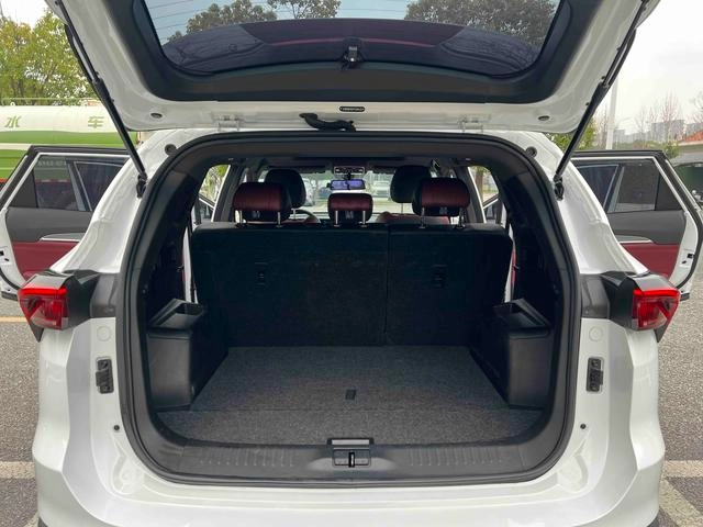 Jetour X70 Plus 2023 Versión de superación personal 1.5T DCT Superación personal PRO 5 Asiento interior foto 17