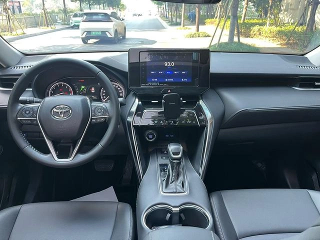 Toyota Venza 2022 2.0L CVT Versión de lujo de tracción en dos ruedas interior foto 8