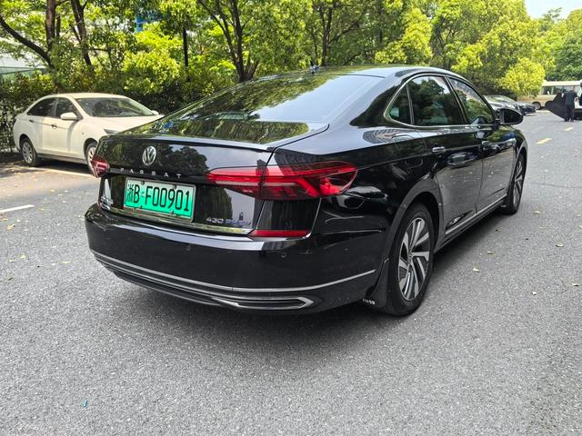 Volkswagen Passat PHEV 2019 430PHEV Édition de luxe mixte extérieur photo 4