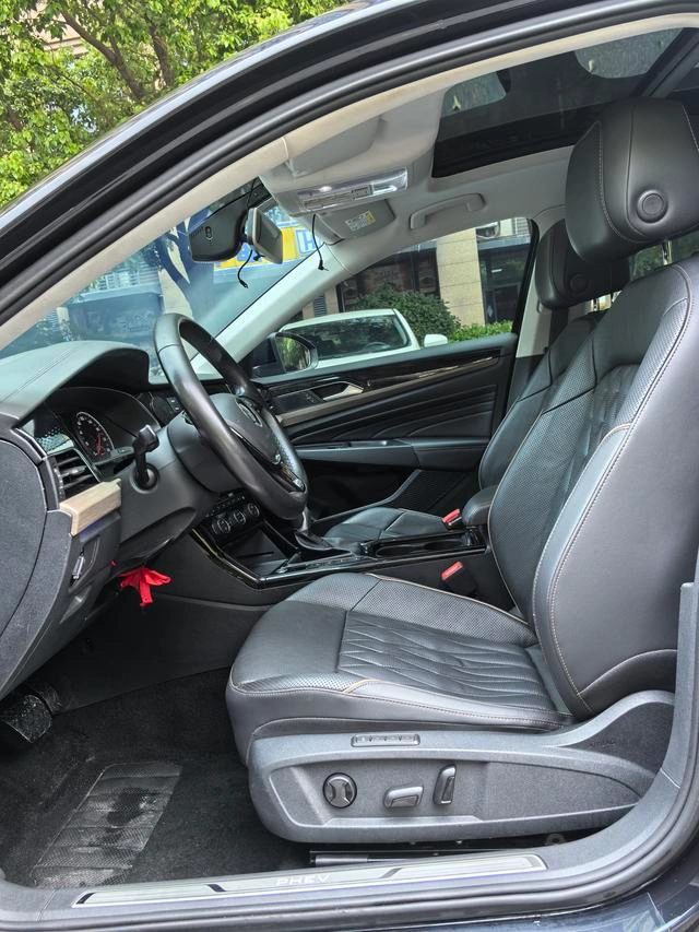 Volkswagen Passat PHEV 2019 430PHEV Édition de luxe mixte intérieur photo 8