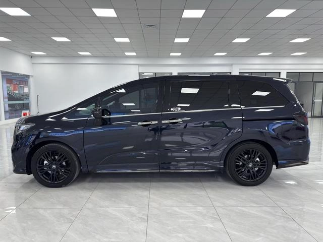 Honda Odyssey 2024 2.0L e HEV Sharp Yao Xiang Edition exterior photo 4