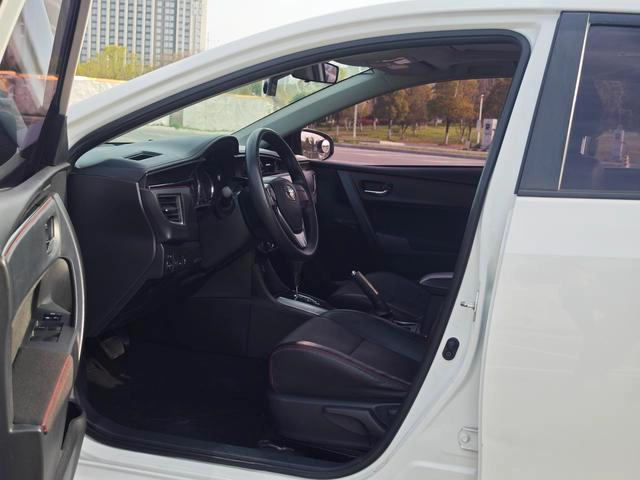 Toyota Levin 2017 1.2T V CVT Edición de lujo exterior foto 8 Toyota Levin 2017 1.2T V CVT Edición de lujo exterior foto 8