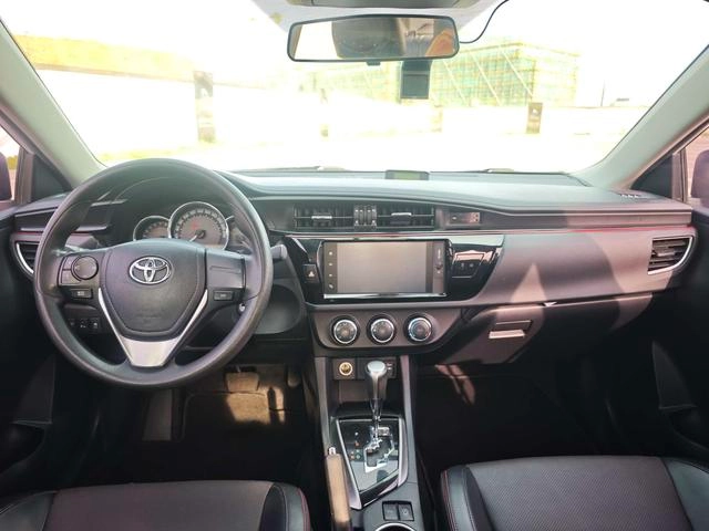 Toyota Levin 2017 1.2T V CVT Edición de lujo interior foto 10 Toyota Levin 2017 1.2T V CVT Edición de lujo interior foto 10
