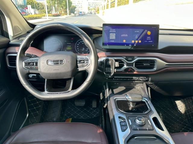 Geely Okavango 2022 1.8TD DCT Luxury type interior photo 11 Geely Okavango 2022 1.8TD DCT Luxury type interior photo 11