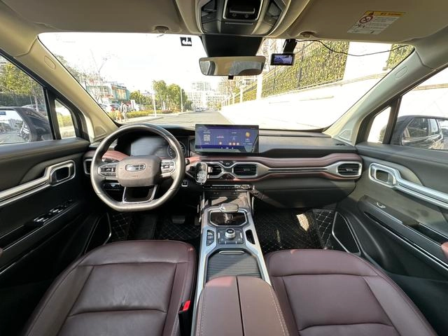 Geely Okavango 2022 1.8TD DCT Luxury type interior photo 14 Geely Okavango 2022 1.8TD DCT Luxury type interior photo 14