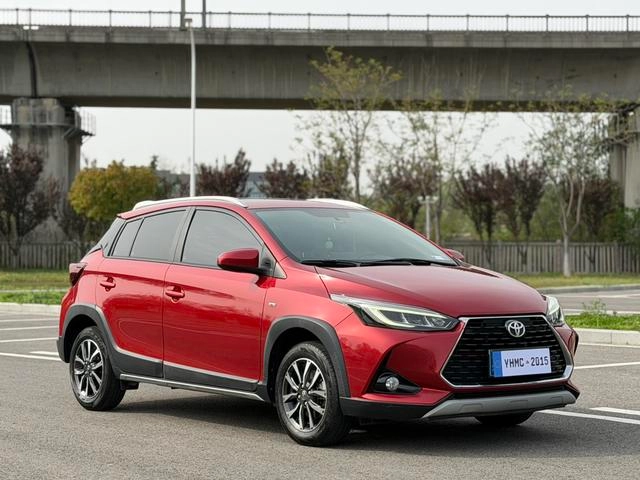 Toyota Yaris L 2022 1.5L CVT De lujo PLUS Edición exterior foto 3