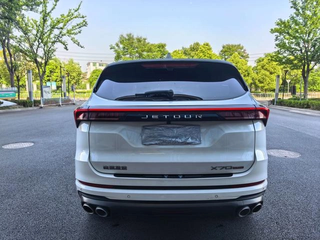 Jetour X70 Plus 2023 Self-improvement version 1.5T CVT Self-improvement MAX 5 seat interior photo 13 Jetour X70 Plus 2023 Self-improvement version 1.5T CVT Self-improvement MAX 5 seat interior photo 13