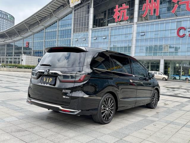 Honda Elysion 2024 2.0L e HEV Luxury Edition interior photo 8 Honda Elysion 2024 2.0L e HEV Luxury Edition interior photo 8