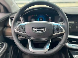 Geely Auto Borui ePro 2021 1.5T Веденая версия интерьер фото 18