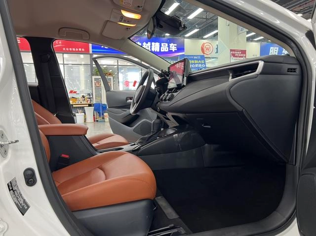 Toyota Corolla 2019 1.2T S-CVT GL Versión pionera exterior foto 7