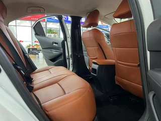 Toyota Corolla 2019 1.2T S-CVT GL Versión pionera interior foto 8