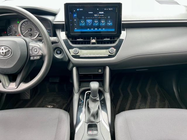 Toyota Corolla Cross 2022 2.0L Versión de lujo interior foto 15