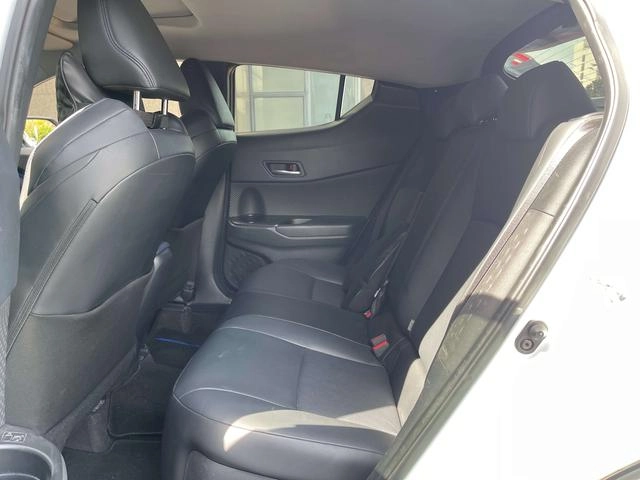 Toyota C-HR 2021 2.0L Luxury Edition interior photo 15 Toyota C-HR 2021 2.0L Luxury Edition interior photo 15